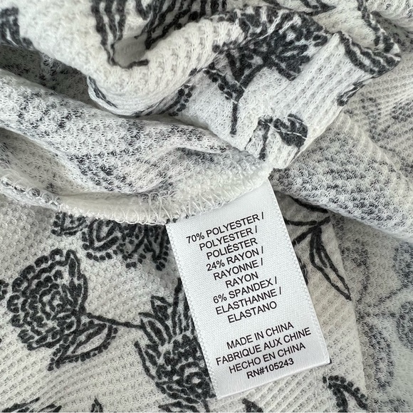 BOBEAU Floral Button Up Tie Front - Picture 4 of 12